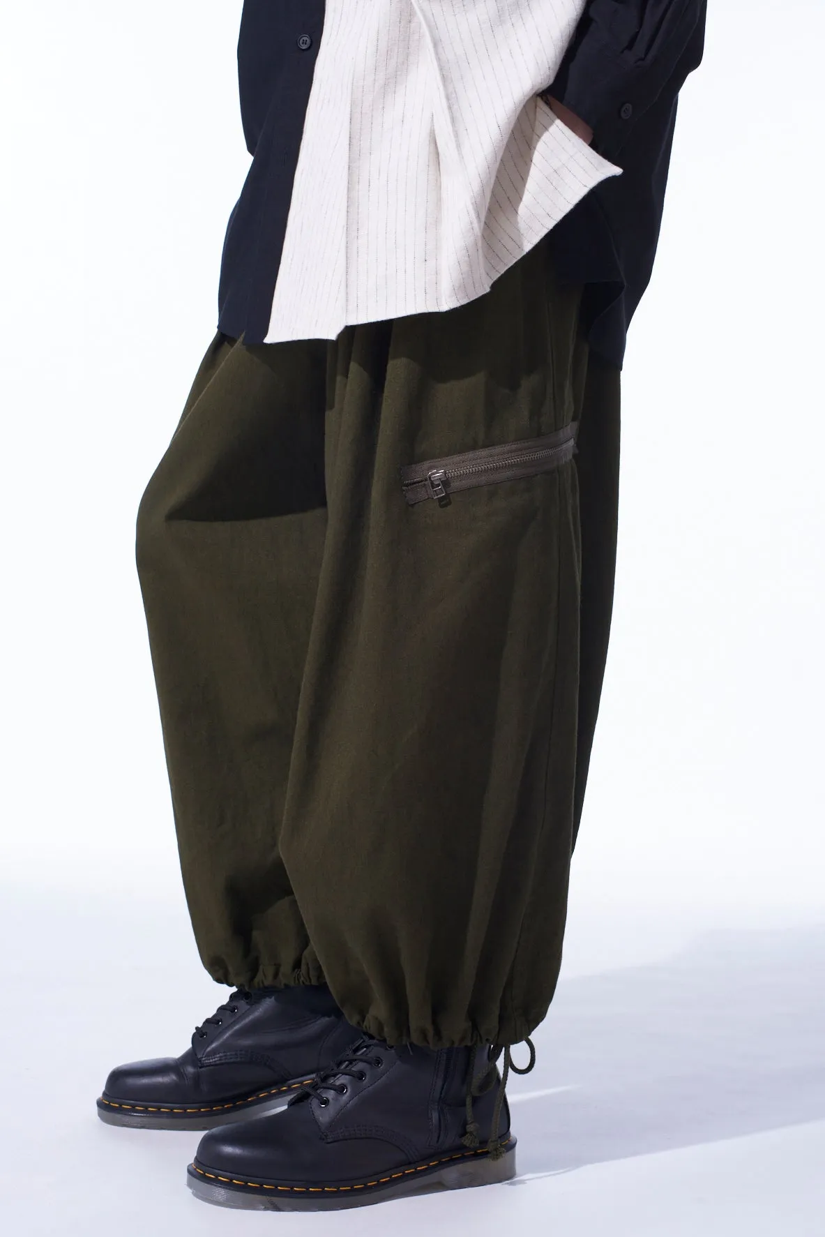 COTTON DRILL ZIPPER POCKET BALLOON PANTS